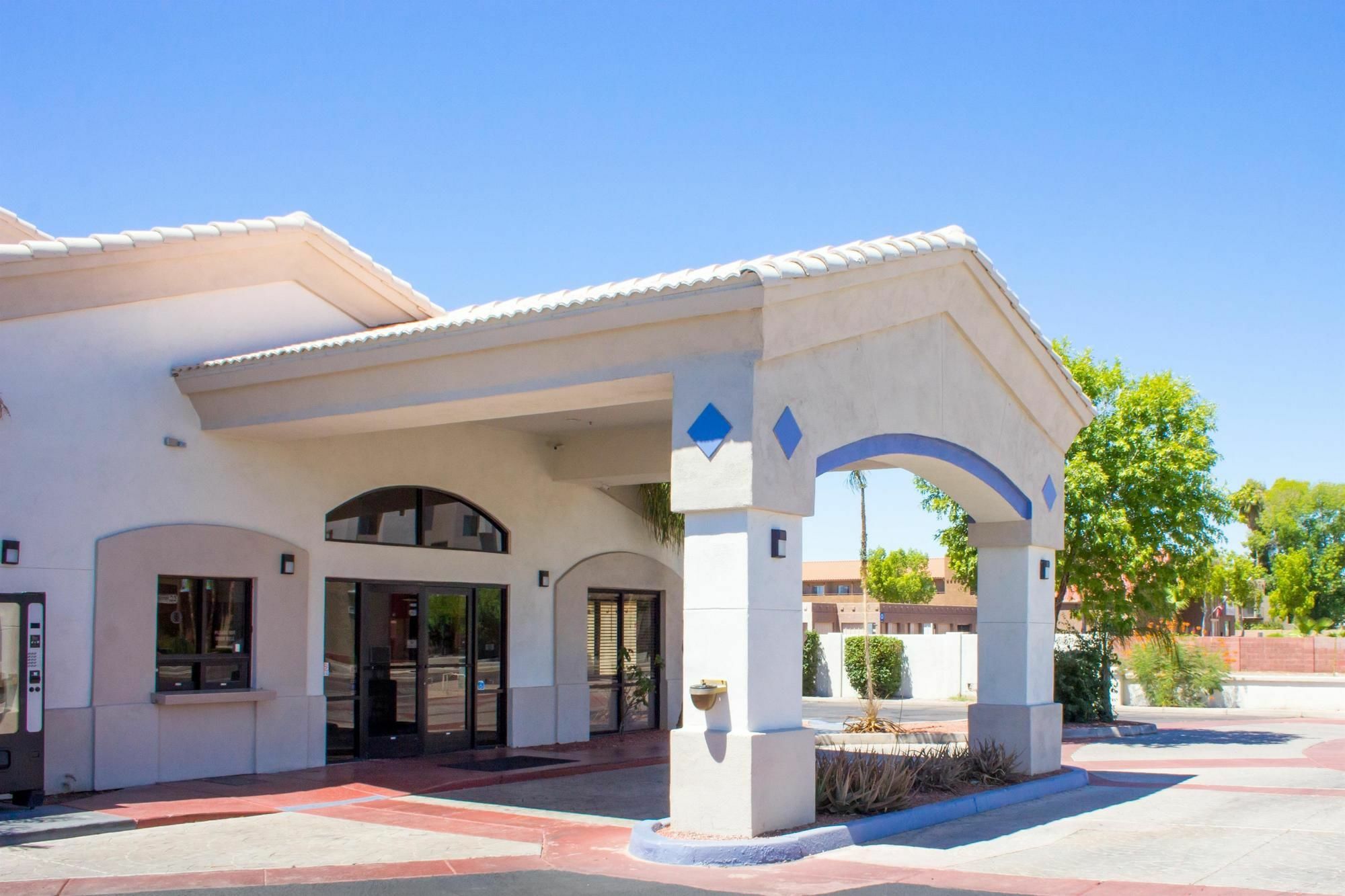 تيمبي Apache Inn المظهر الخارجي الصورة